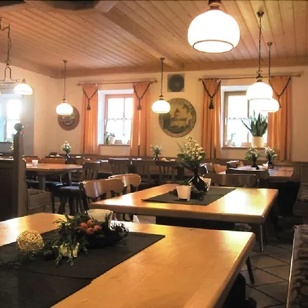 Landgasthof & Wild 3*